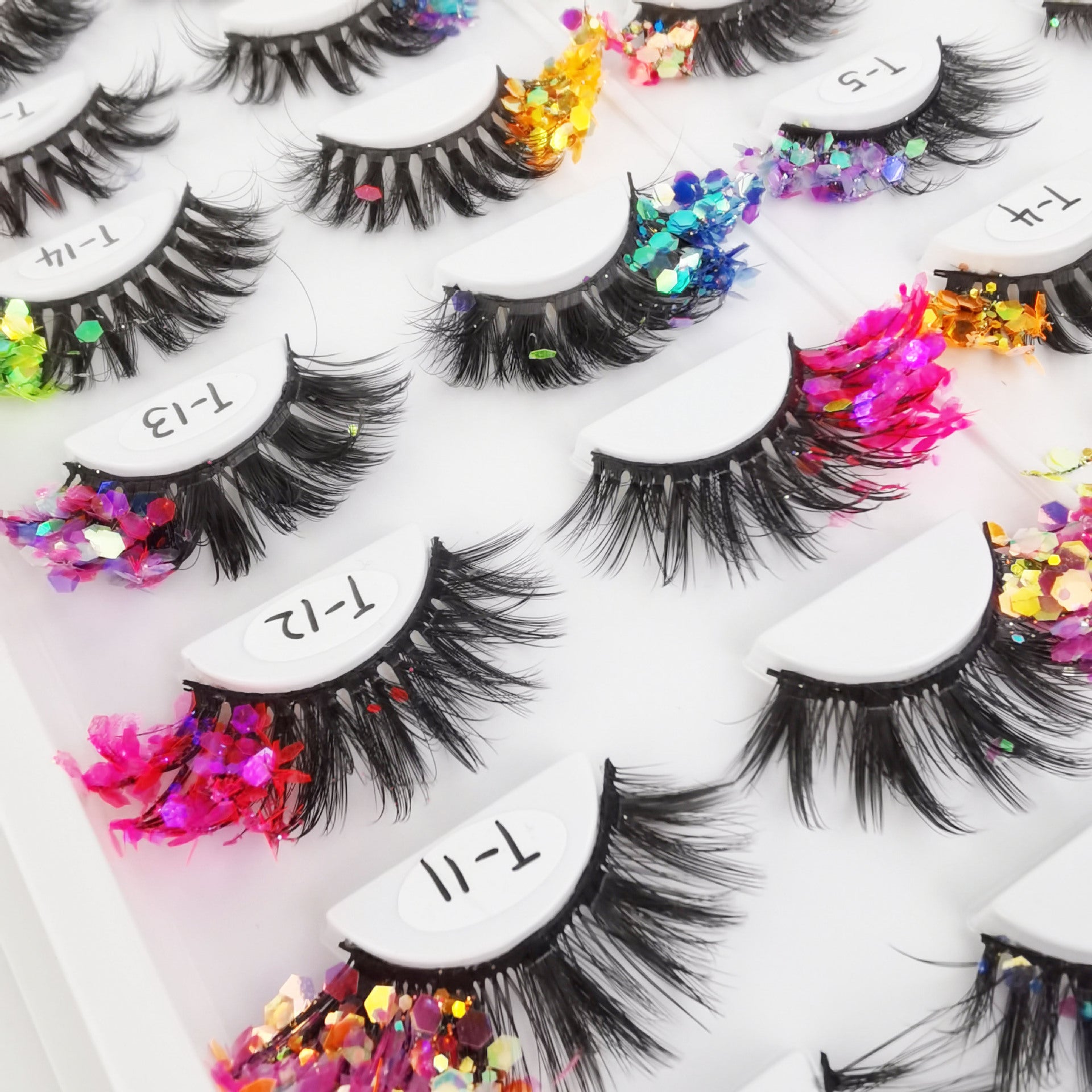 Fake Eyelashes with Color Fluorescence with Sequins